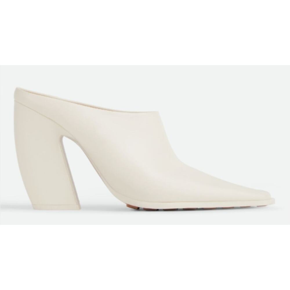 Bottega Veneta Tex Mule Leather White Sculptural Curved Heel Italy 7 37 NEW Rare